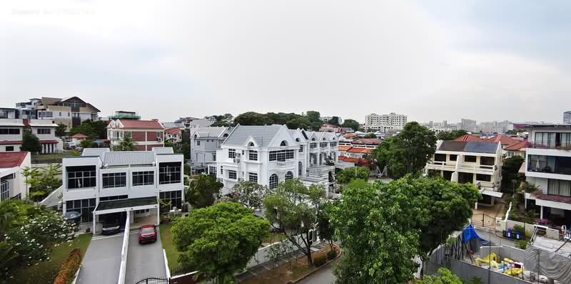 Crescendo Park, 6 Jalan Tua Kong, 4 Bedrooms, 2,120 sqft, Condominium For Sale, by Leslie Lim, 500027498 - Quiet landed facing & unblock view - PropertyGuru.com.sg