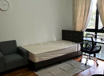 For Rent - Holland Hill Park