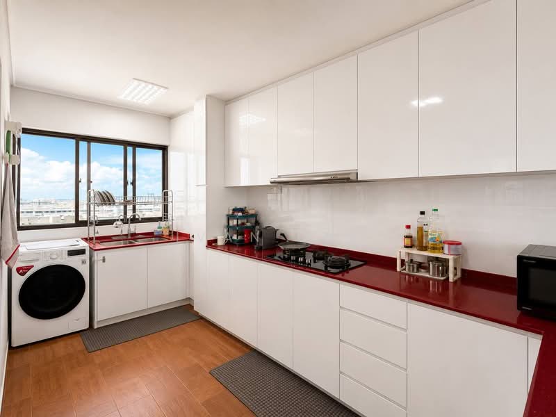 130 Bedok Reservoir Road, 130 Bedok Reservoir Road, 3 Bedrooms, 1,625 sqft, HDB Flat For Sale, by Ivan Ong, 500027695 - Kitchen - PropertyGuru.com.sg