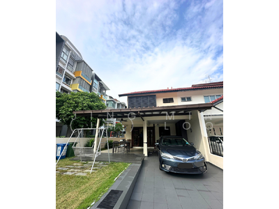 For Rent - ★ D19 Spacious Family Corner Terrace ★ Minutes to Serangoon MRT & NEX