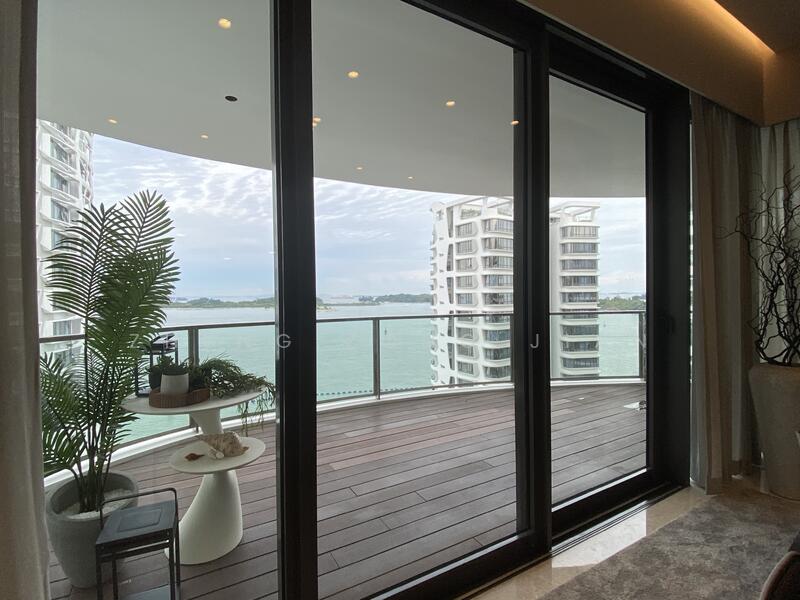 Cape Royale Condominium For Sale at S$ 5,233,000 | PropertyGuru Singapore - Balcony