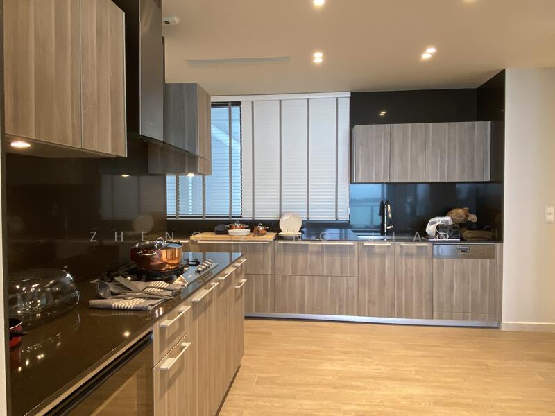 Cape Royale Condominium For Sale at S$ 5,233,000 | PropertyGuru Singapore - Kitchen