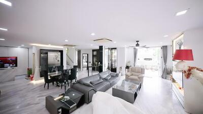 For Sale - Charlton Road