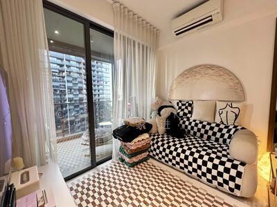 For Rent - Parc Esta