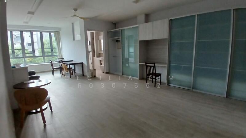 Self Contained flat at jalan jurong kechil, , 2 Bedrooms, 1,000 sqft, Town House For Rent, by Cecilia Lim R030755Z, 500028189 - Living Room - PropertyGuru.com.sg