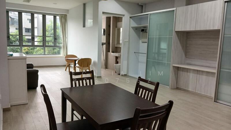 Self Contained flat at jalan jurong kechil, , 2 Bedrooms, 1,000 sqft, Town House For Rent, by Cecilia Lim R030755Z, 500028189 - Living Room - PropertyGuru.com.sg
