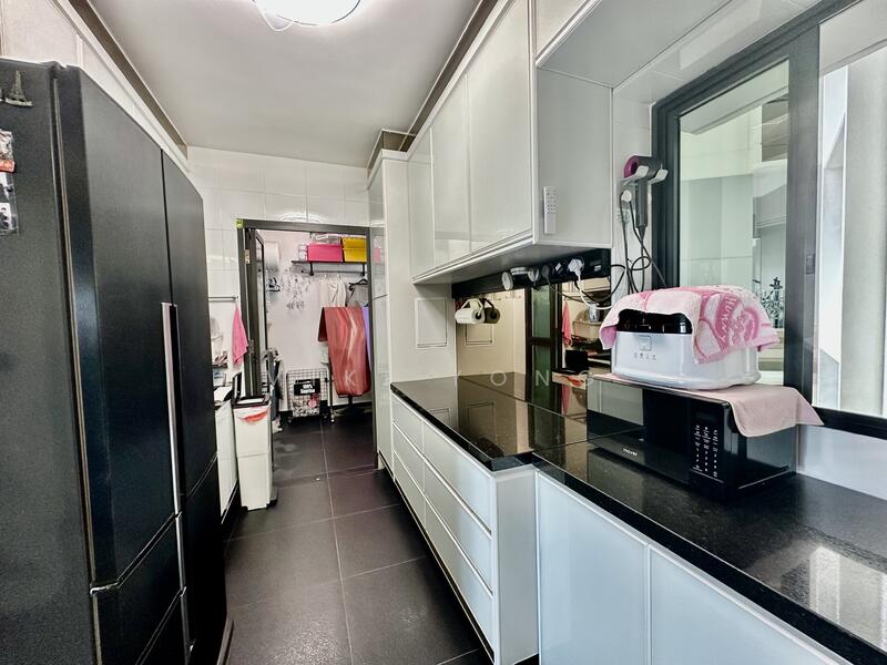 86 Dawson Road HDB Flat For Sale at S$ 1,699,999 | PropertyGuru Singapore - Kitchen