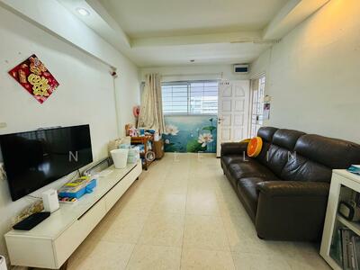 For Rent - 205 Bukit Batok Street 21