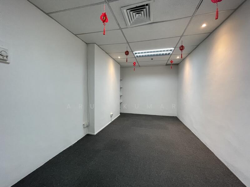 International Plaza, 10 Anson Road, 409 sqft, Office For Sale, by Arun Kumar, 500028316 - Interior - CommercialGuru.com.sg
