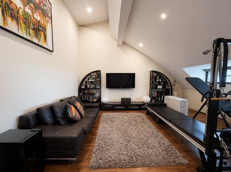 MOVE IN NOW ! CORNER TERR OPERA ESTATE D15 SIGLAP, FIDELIO ST / DIDO ST / JALAN BANGSAWAN, 6 Bedrooms, 4,000 sqft, Corner Terrace For Sale, by Edwin Ow, 500028416 - Living Room - PropertyGuru.com.sg