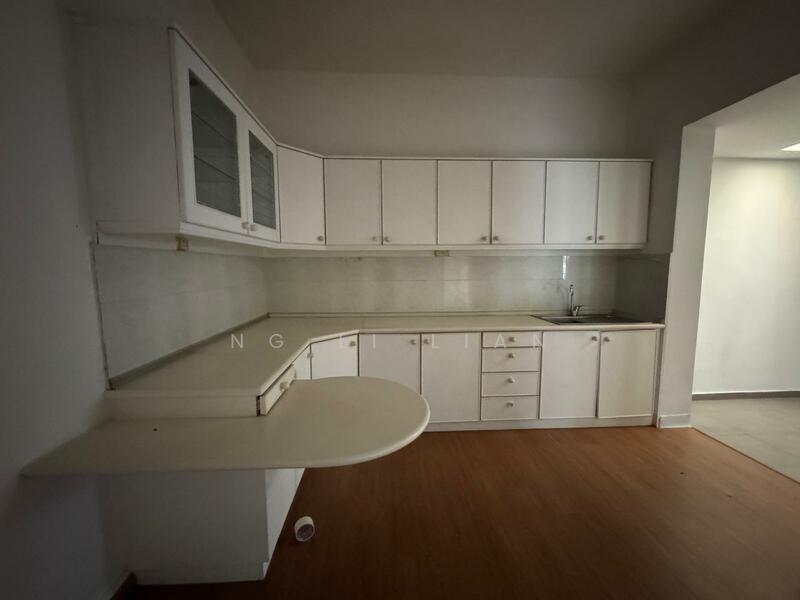 Serangoon Garden Estate Serangoon Garden Way, , 3 Bedrooms, 4,188 sqft, Semi-Detached House For Rent, by Ng Li Lian, 500028534 - Kitchen - PropertyGuru.com.sg