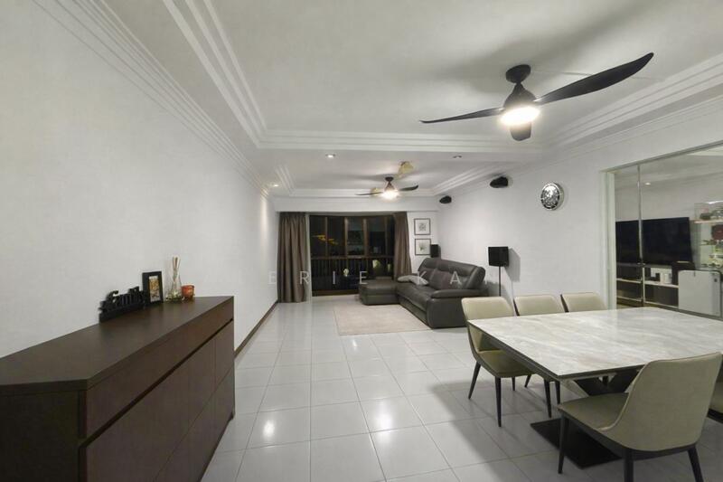 638 Choa Chu Kang Street 64, 638 Choa Chu Kang Street 64, 4 Bedrooms, 1,324 sqft, HDB Flat For Sale, by Valerie Kang, 500028535 - Living Room - PropertyGuru.com.sg