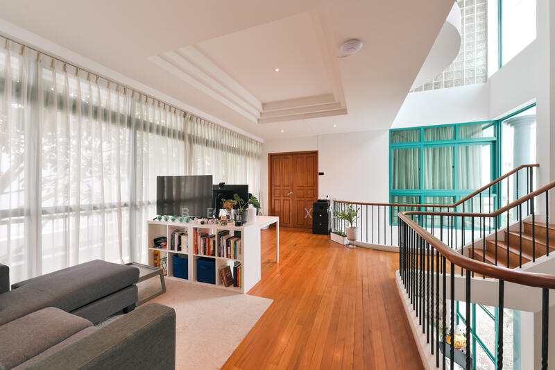 For Sale - Rare Bungalow in Pasir Panjang near NUS