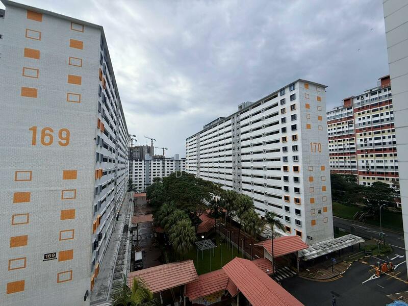 Stirling Road HDB Flat For Sale at S$ 388,888 | PropertyGuru Singapore - Exterior