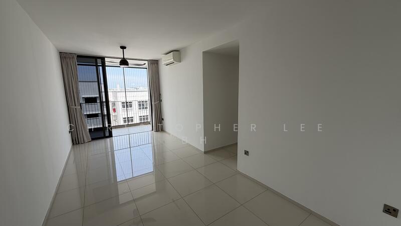 The Wisteria Condominium For Sale at S$ 1,350,000 | PropertyGuru Singapore - Balcony