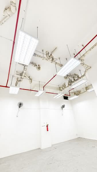 Pantech Business Hub, 194 Pandan Loop, 1,356 sqft, Factory / Workshop (B2) For Sale, by Amy Zeng 房姐姐, 500028612 - Interior - CommercialGuru.com.sg