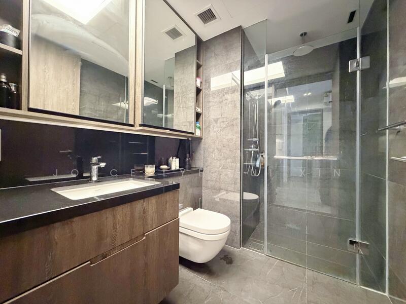 The M Condominium For Sale at S$ 1,800,000 | PropertyGuru Singapore - Bathroom