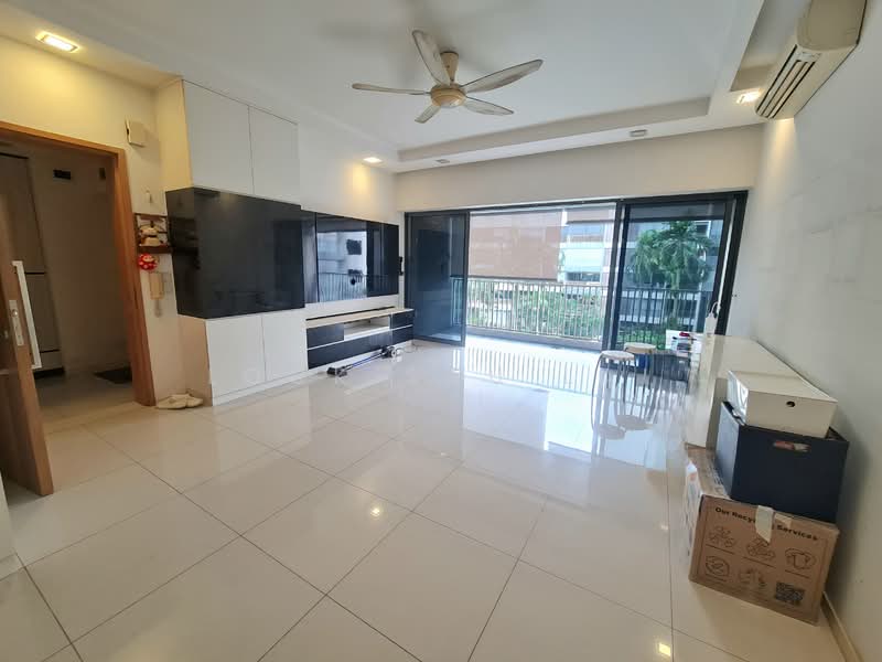 Meadows @ Peirce, 626 Upper Thomson Road, 3 Bedrooms, 1,496 sqft, Condominium For Sale, by Lock Sau Lai, 500028675 - Living Room - PropertyGuru.com.sg