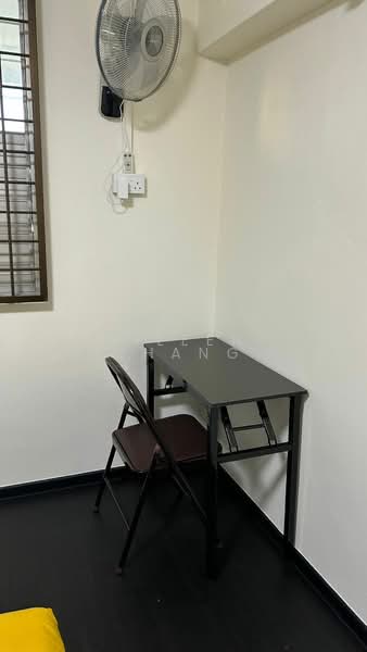3 Lorong 7 Toa Payoh, 3 Lorong 7 Toa Payoh, Room Rental, 150 sqft, HDB Flat For Rent, by Eileen Chang, 500028701 - Study - PropertyGuru.com.sg