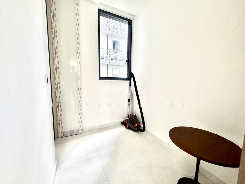 Utility Room, can be helper's room