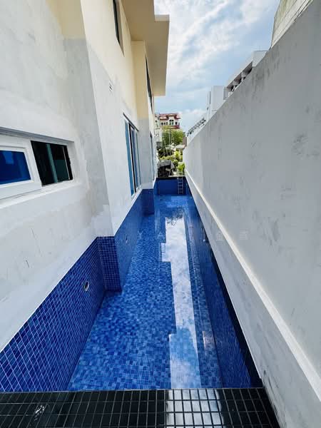 Brand New Freehold Semi-D with Lift and swimming pool, walk to Tan Kah Kee MRT- call 8130 3636 to view, 5 Bedrooms, 7,000 sqft, Semi-Detached House For Sale, by Kim Yan 金燕, 500028704 - Exterior - PropertyGuru.com.sg