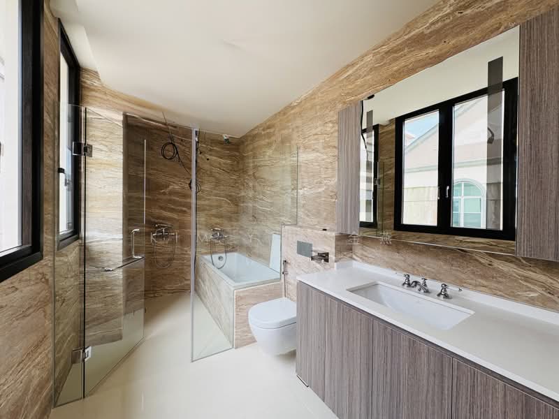 within 1km to Nanyang Sch, Brand New Semi-D with Lift & pool, walk to Tan Kah Kee MRT- call 8130 3636 to view, 5 Bedrooms, 7,000 sqft, Semi-Detached House For Sale, by Kim Yan 金燕, 500028704 - Bathroom - PropertyGuru.com.sg