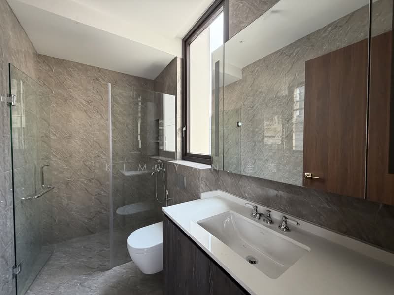 within 1km to Nanyang Sch, Brand New Semi-D with Lift & pool, walk to Tan Kah Kee MRT- call 8130 3636 to view, 5 Bedrooms, 7,000 sqft, Semi-Detached House For Sale, by Kim Yan 金燕, 500028704 - Bathroom - PropertyGuru.com.sg