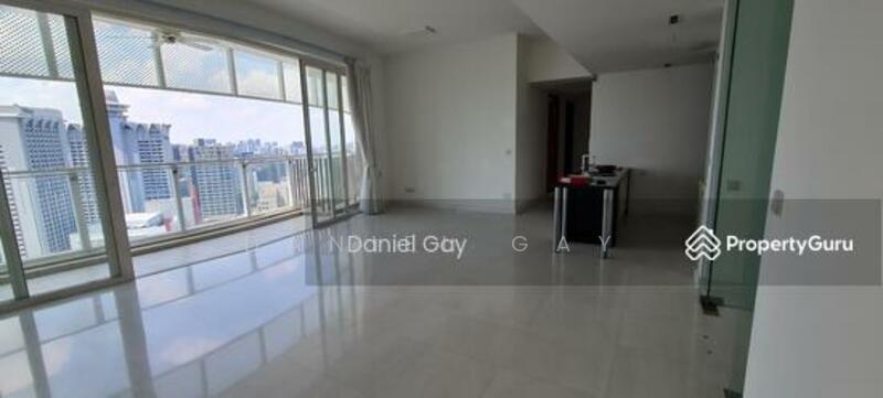 Spacious and bright Living Room