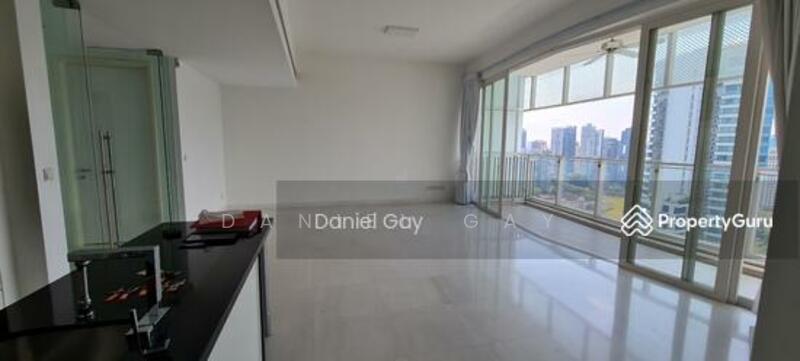 Spacious and bright Living Room