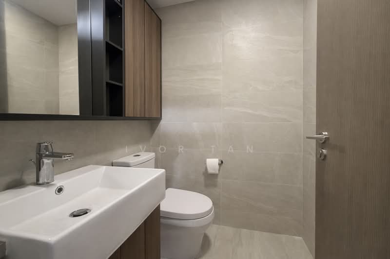 Kent Ridge Hill Residences, 52 South Buona Vista Road, 4 Bedrooms, 1,830 sqft, Condominium For Sale, by Ivor Tan, 500028842 - Bathroom - PropertyGuru.com.sg