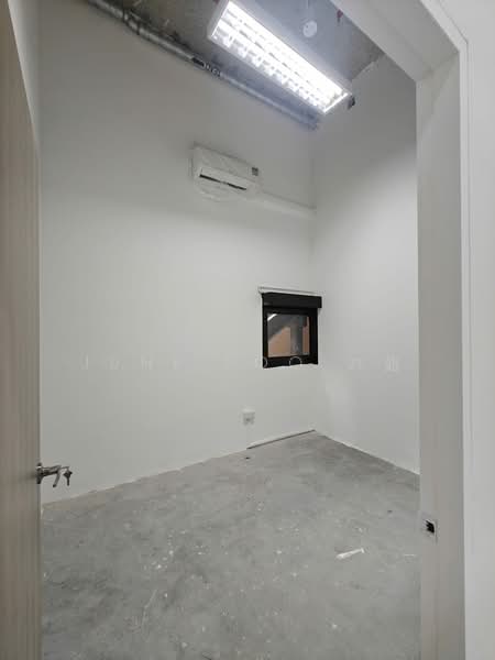 Stellar @ Tampines, 12 Tampines North Drive 4, 475 sqft, Factory / Workshop (B2) For Rent, by June Foo 六姐, 500028860 - Interior - CommercialGuru.com.sg