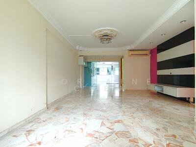 For Sale - 10 Pine Close