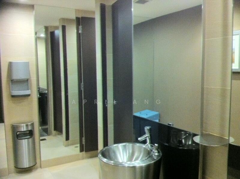 Within CBD but still avoid ERP, , 2,450 sqft, Office For Rent, by April Ang, 500028901 - Bathroom - CommercialGuru.com.sg