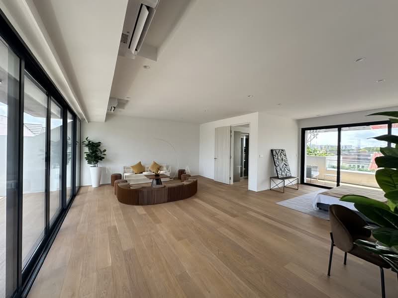 Jalan Lebat Daun Semi-Detached House For Sale at S$ 8,800,000 | PropertyGuru Singapore - Living Room