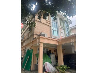 For Sale - ★ D19 Serangoon 5-Bed Corner Terrace ★ Spacious Family Home Near Bartley MRT & Top Schools