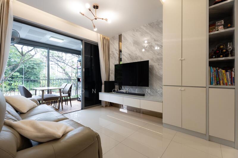 For Sale - The Visionaire