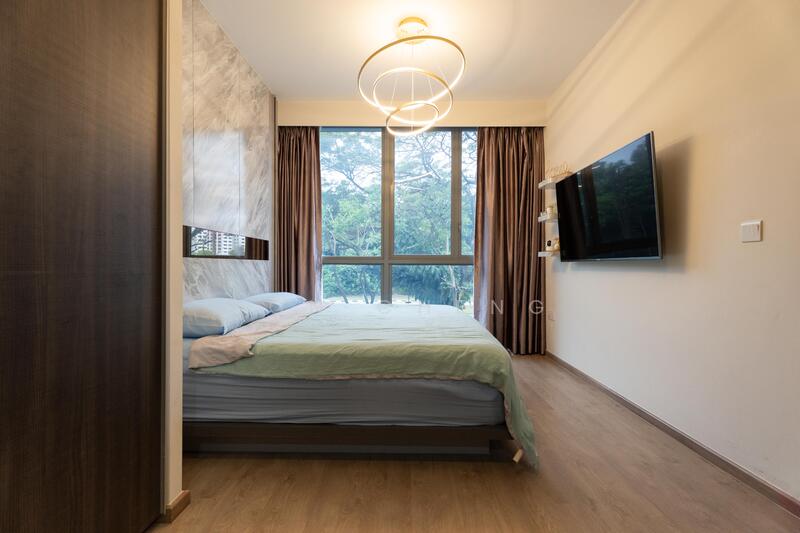 For Sale - The Visionaire