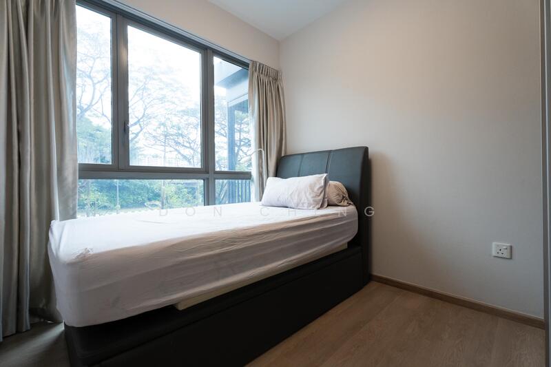 For Sale - The Visionaire