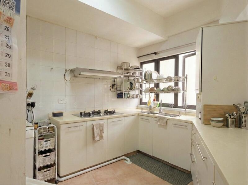 Bayshore Park Condominium For Sale at S$ 1,650,000 | PropertyGuru Singapore - Kitchen