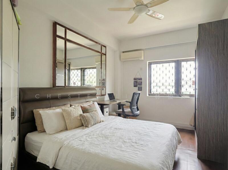 Bayshore Park Condominium For Sale at S$ 1,650,000 | PropertyGuru Singapore - Master bedroom