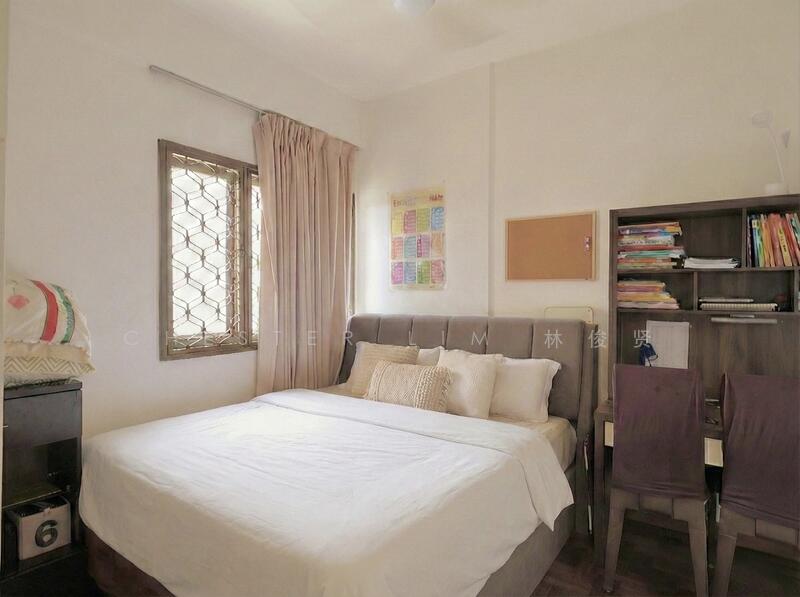 Bayshore Park Condominium For Sale at S$ 1,650,000 | PropertyGuru Singapore - Common bedroom