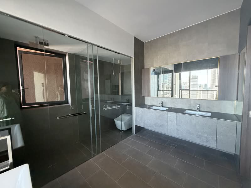 Midtown Modern, 18 Tan Quee Lan Street, 5 Bedrooms, 3,520 sqft, Condominium For Sale, by Nicole Fan, 500028955 - Bathroom - PropertyGuru.com.sg