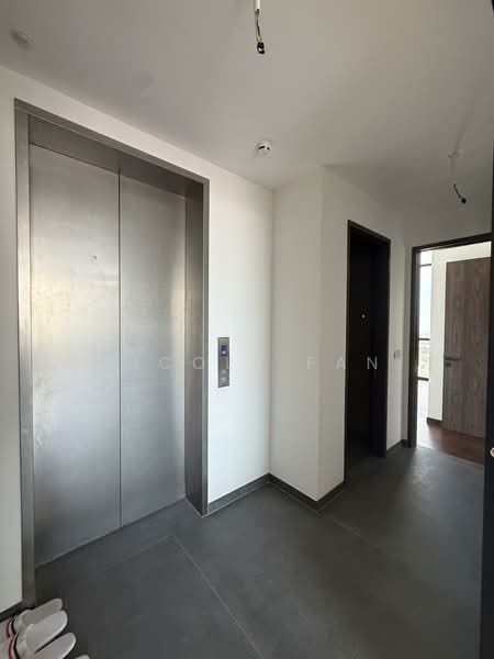 Midtown Modern, 18 Tan Quee Lan Street, 5 Bedrooms, 3,520 sqft, Condominium For Sale, by Nicole Fan, 500028955 - Entrance - PropertyGuru.com.sg
