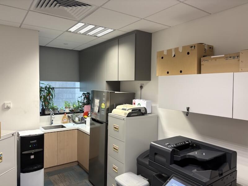 Raffles Place, Nicely Fitted Office, , 1,169 sqft, Office For Rent, by Kelvin Teo, 500029010 - Kitchen - CommercialGuru.com.sg