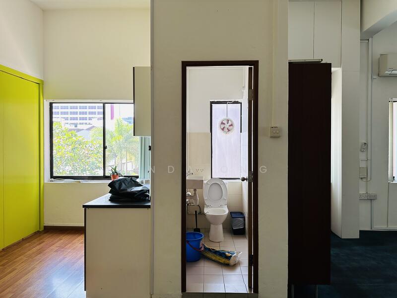 Corner Dual Frontage 3-Storey Building for Training Ctr / Cafe / Retail / Office near Aljunied MRT, Geylang Road, 8,000 sqft, Shop / Shophouse For Rent, by Linda Ong, 500029011 - 2nd Floor Toilet - CommercialGuru.com.sg