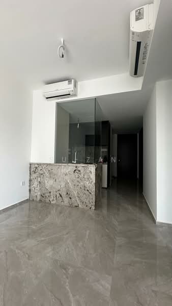 Tembusu Grand Condominium For Sale at S$ 2,220,000 | PropertyGuru Singapore - Kitchen Counter and Diving Area