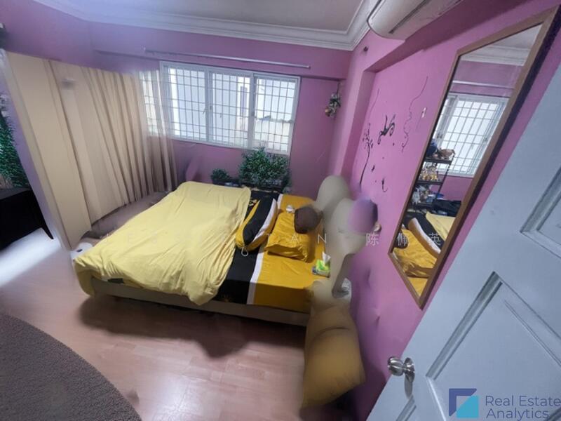 366 Bukit Batok Street 31 HDB Flat For Sale at S$ 828,888 | PropertyGuru Singapore - Bedroom