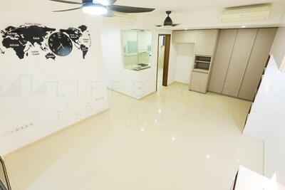 For Rent - The Visionaire