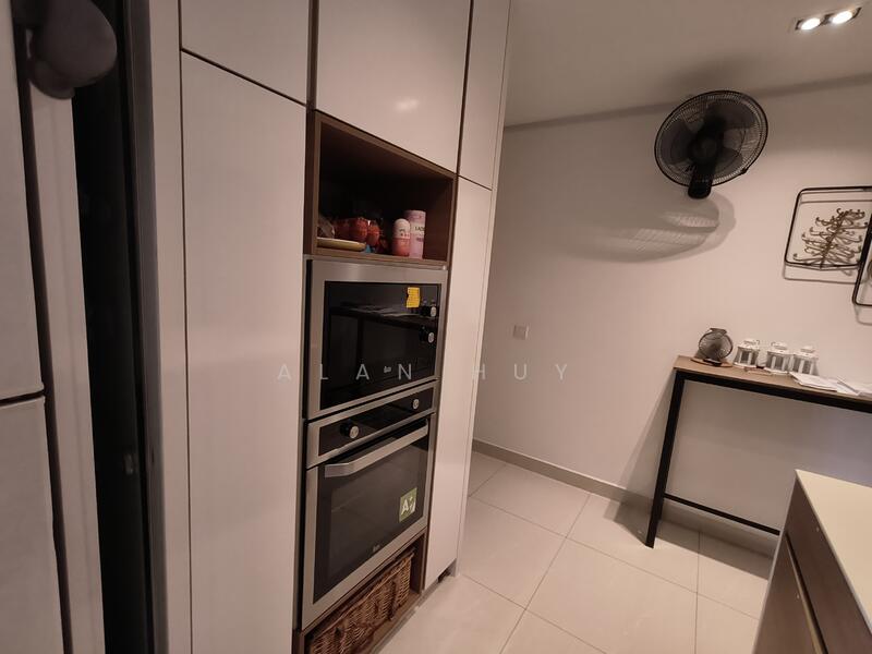 Coco Palms, 21 Pasir Ris Grove, Room Rental, 200 sqft, Condominium For Rent, by Alan Huy, 500029508 - Kitchen - PropertyGuru.com.sg