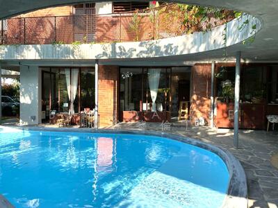 For Rent - Prime Central Location ✧ Semi-Detached with Pool ✧ Near MRT & Schools